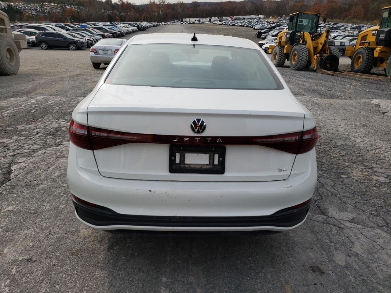 2025 Volkswagen Jetta Se - Image 6