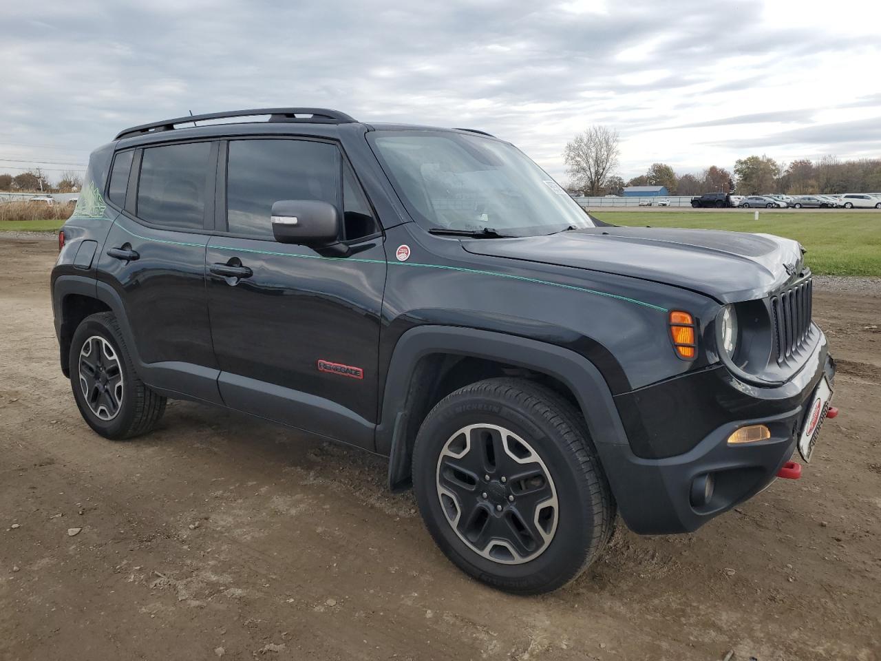 2017 Jeep Renegade Trailhawk - Фото 4