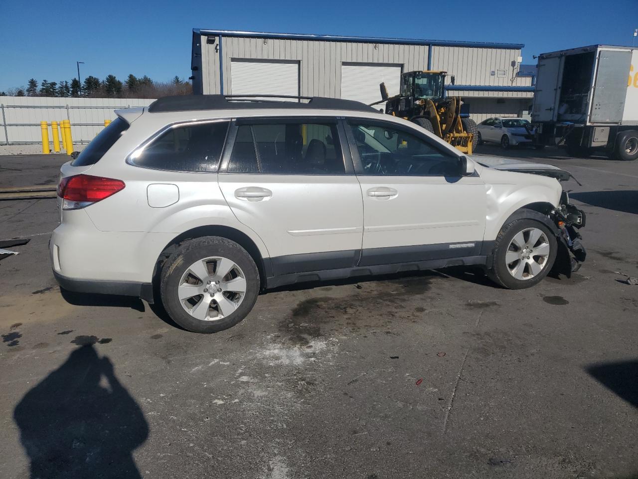 2011 Subaru Outback 2.5I Premium - Image 3