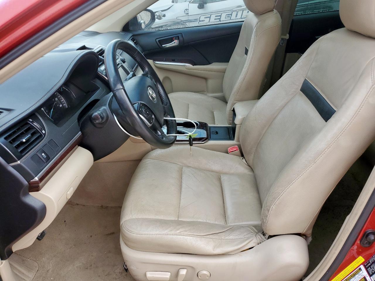 2013 Toyota Camry L - Фото 7