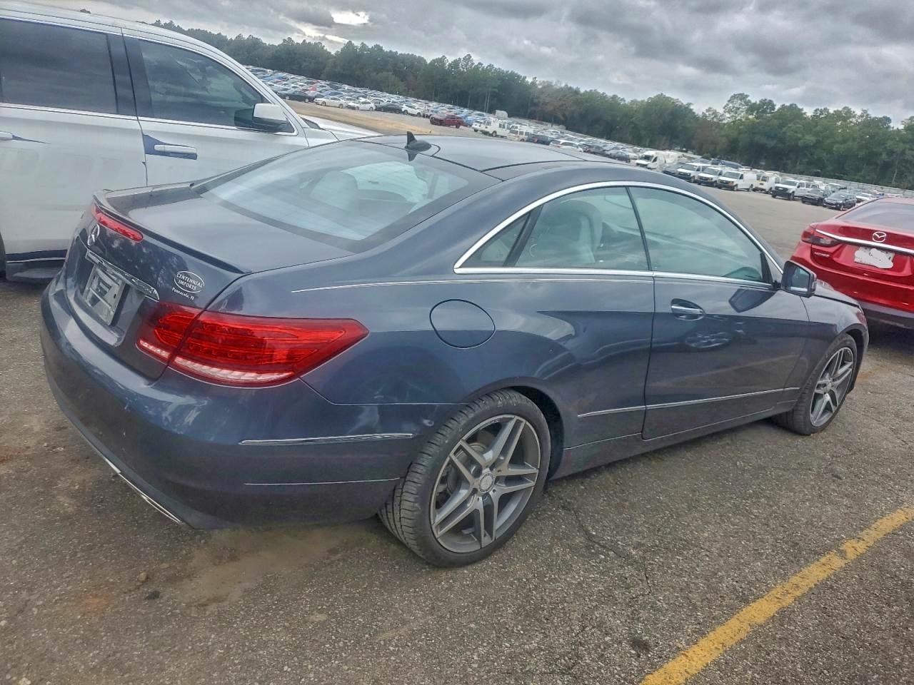 2014 Mercedes-Benz E 350 - Image 3