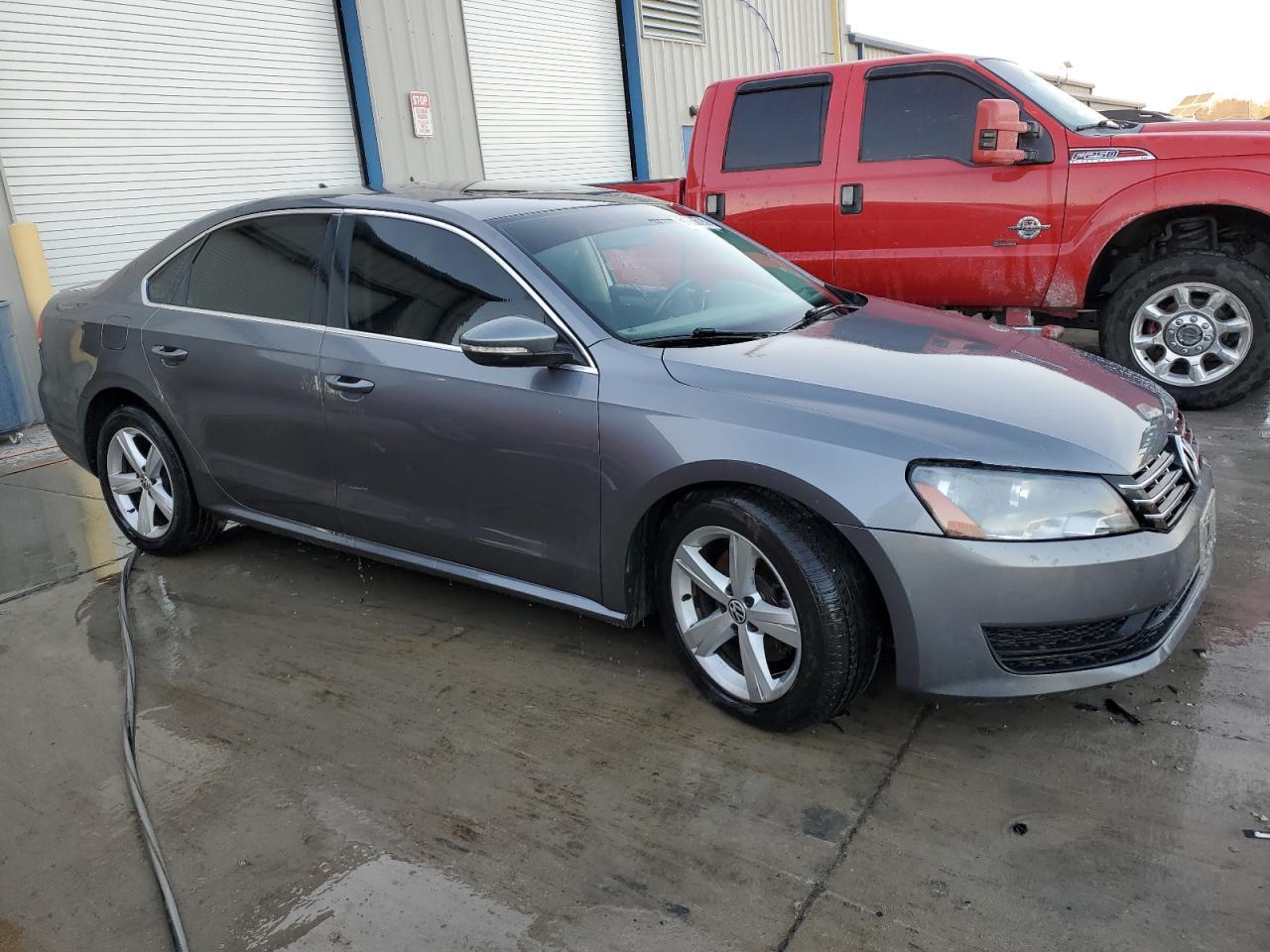 2012 Volkswagen Passat Se - Фото 4