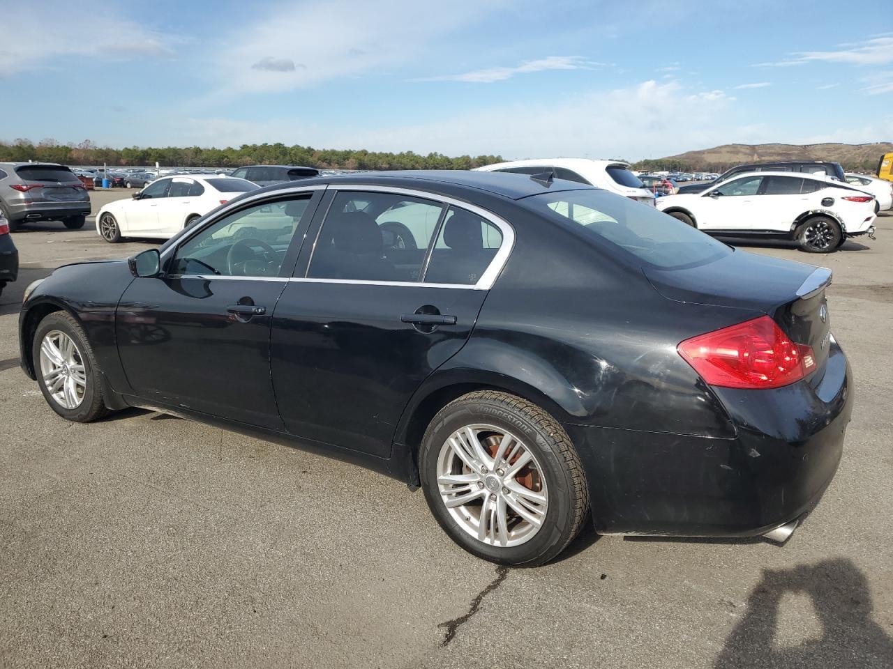 2013 Infiniti G37 - Image 2