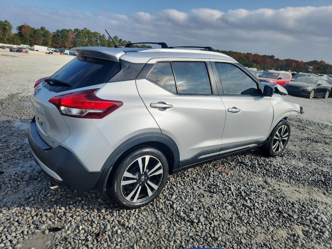 2018 Nissan Kicks Sr - Фото 3