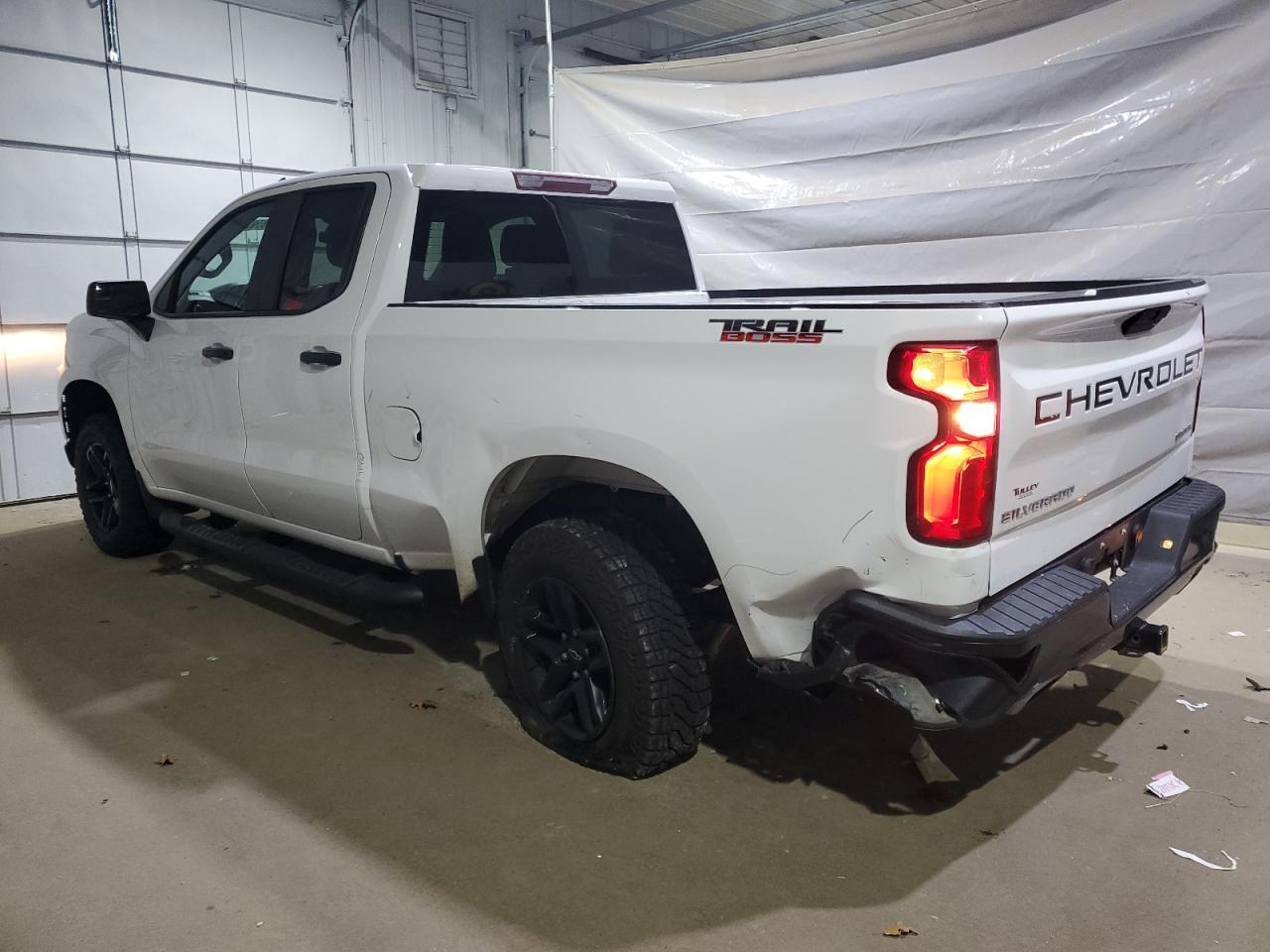 2019 Chevrolet Silverado K1500 Trail Boss Custom - Image 2