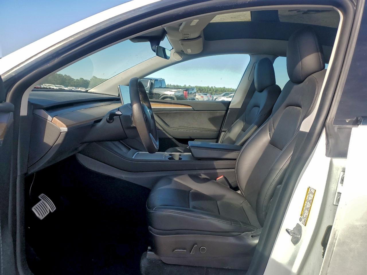 2022 Tesla Model Y - Фото 7