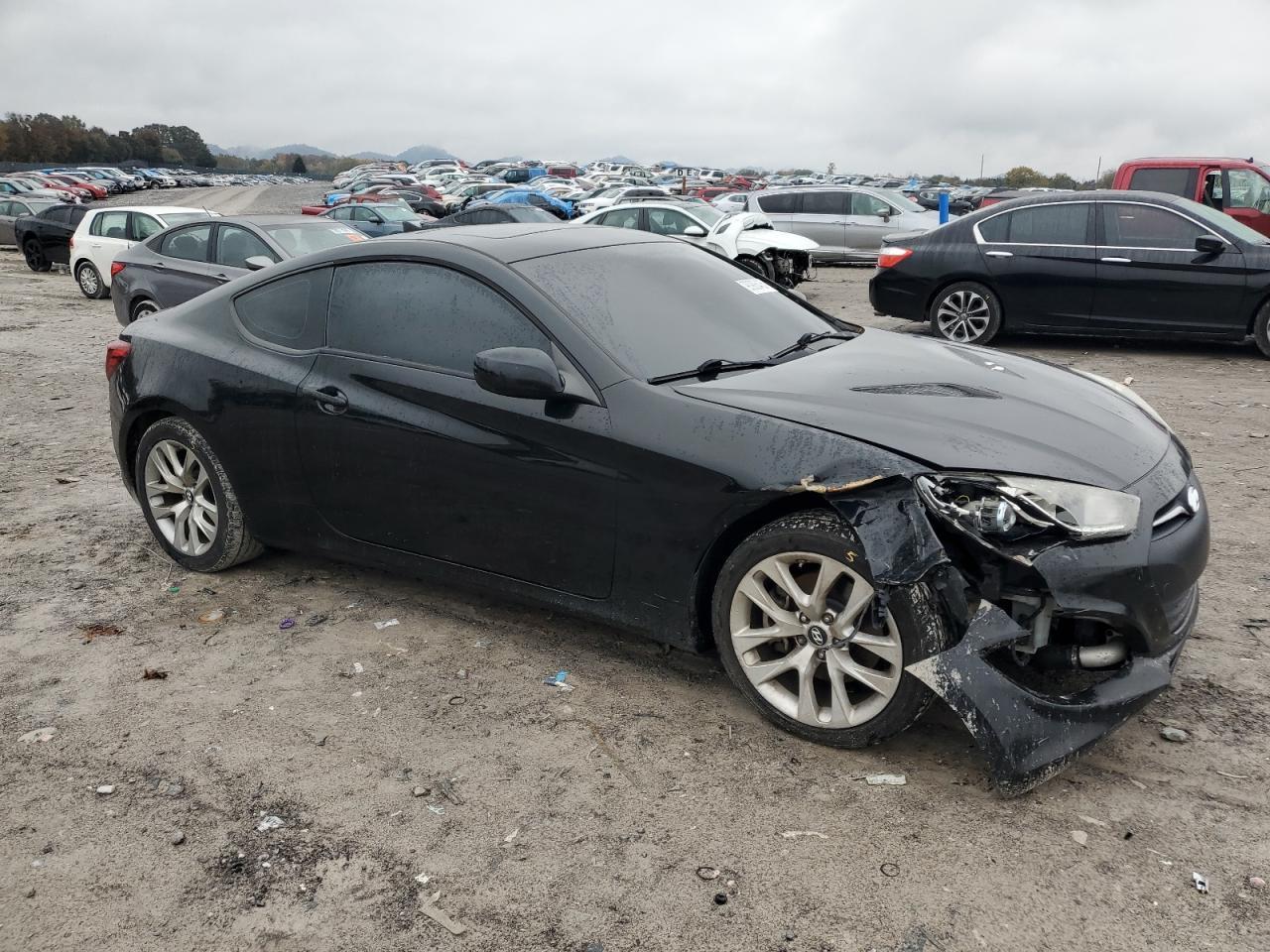 2013 Hyundai Genesis Coupe 2.0T - Фото 4
