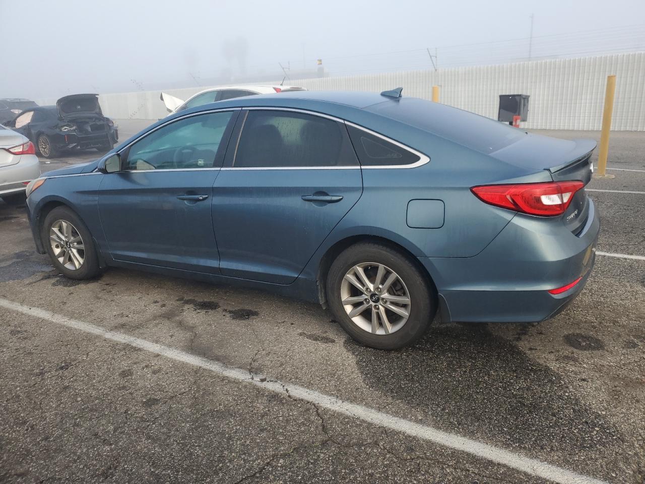2016 Hyundai Sonata Se - Image 2