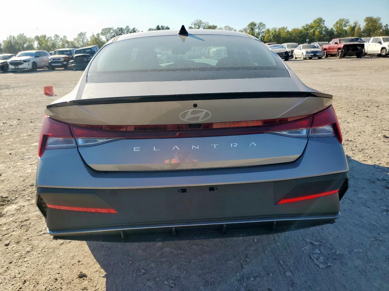 2025 Hyundai Elantra Sel Sport - Фото 6