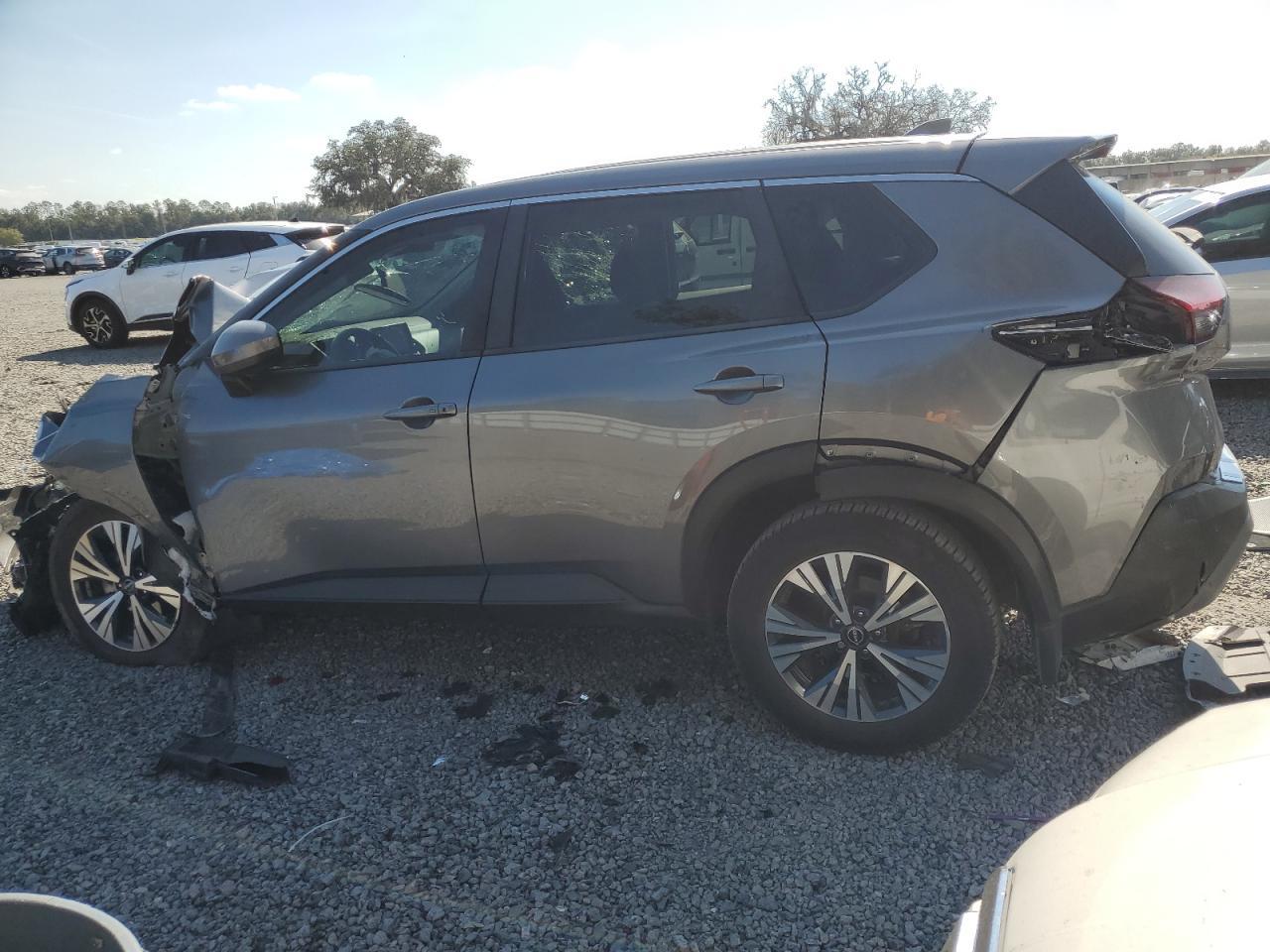 2023 Nissan Rogue Sv - Фото 2