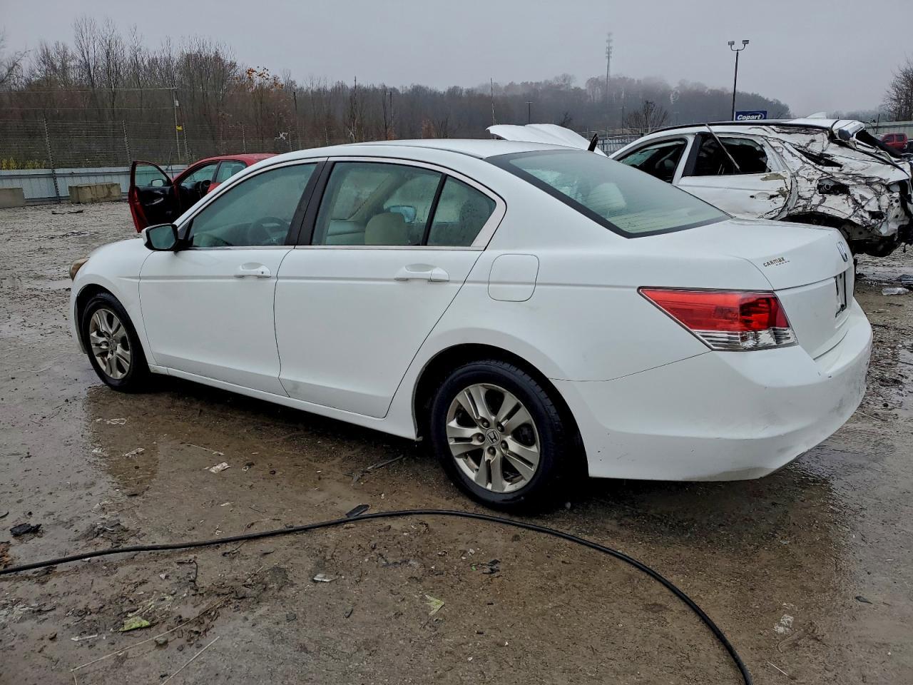 2010 Honda Accord Lxp - Image 2