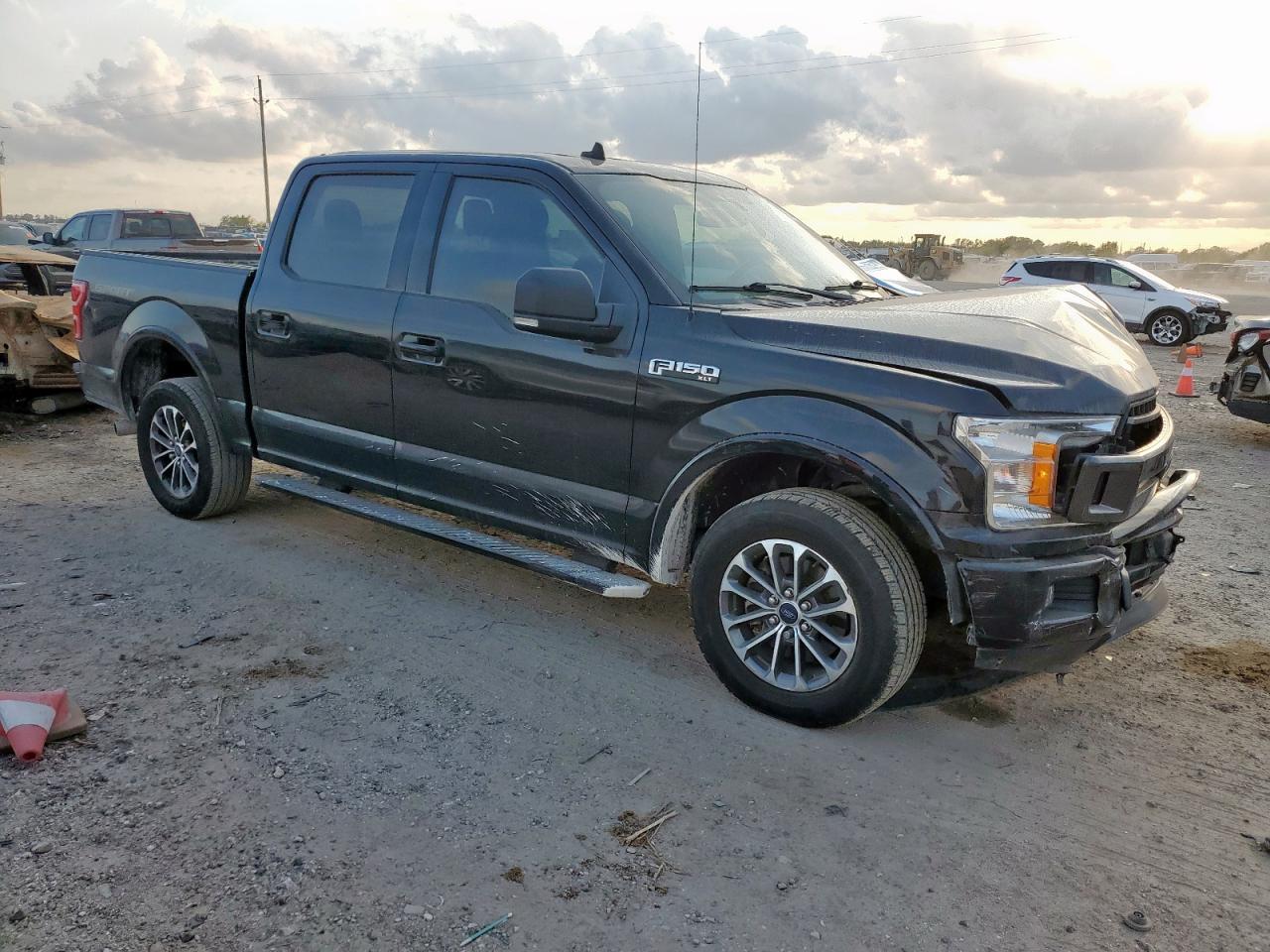 2019 Ford F150 Supercrew - Image 4