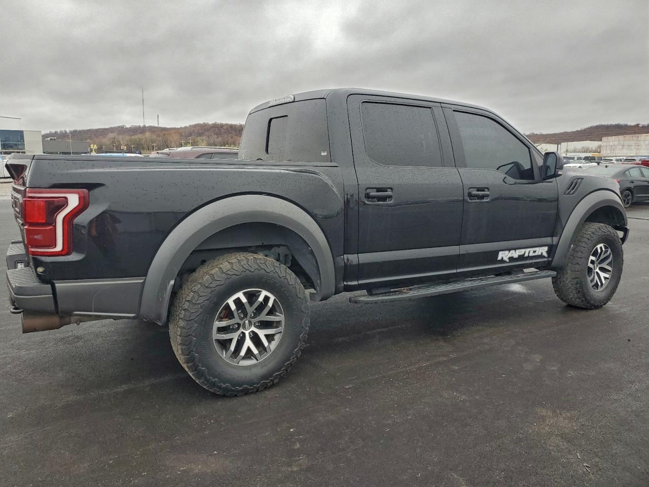2017 Ford F150 Raptor - Фото 3