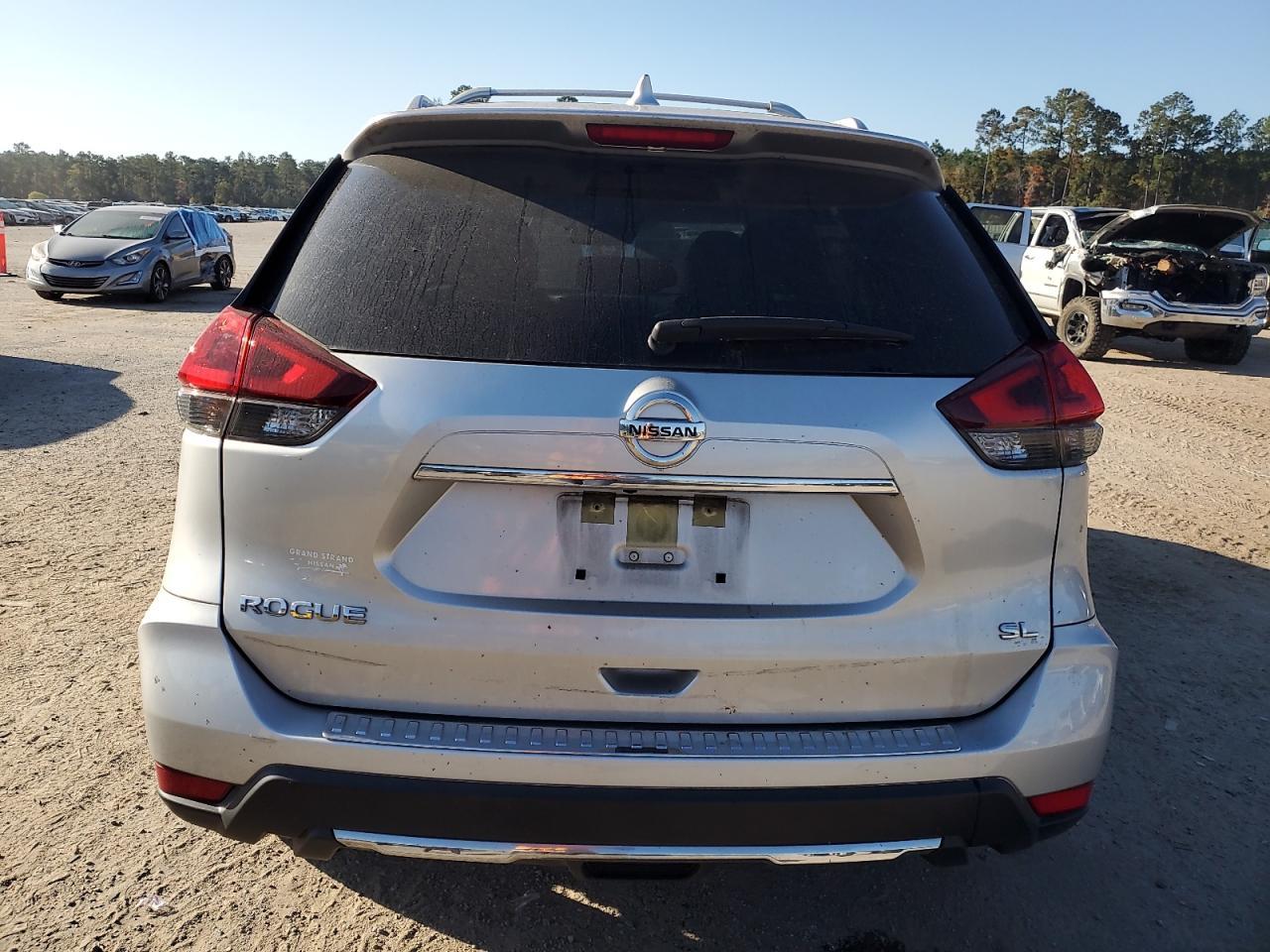 2018 Nissan Rogue S - Фото 6