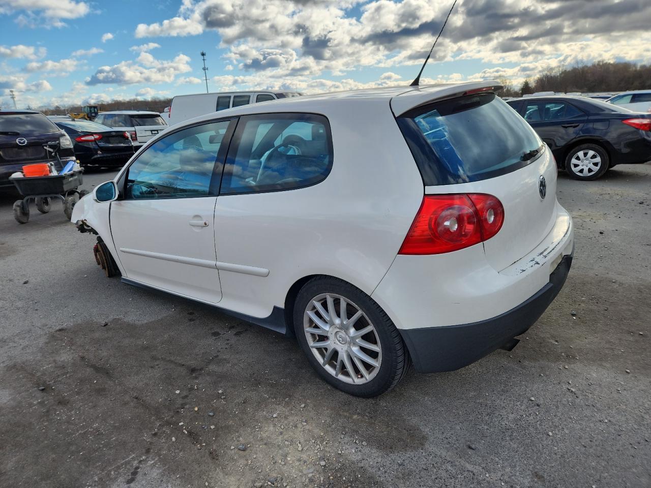 2006 Volkswagen New Gti - Image 2