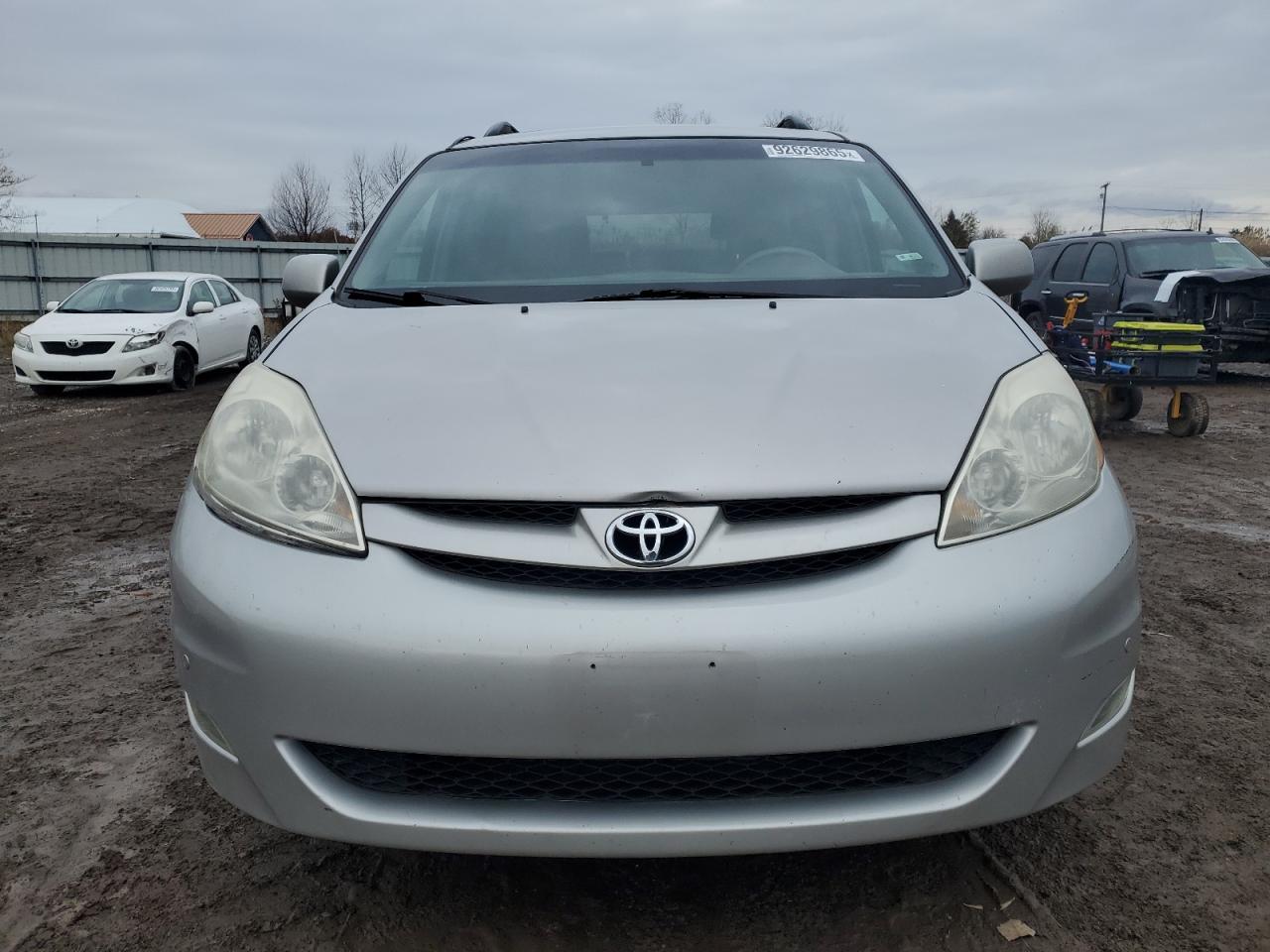2010 Toyota Sienna Xle - Фото 5