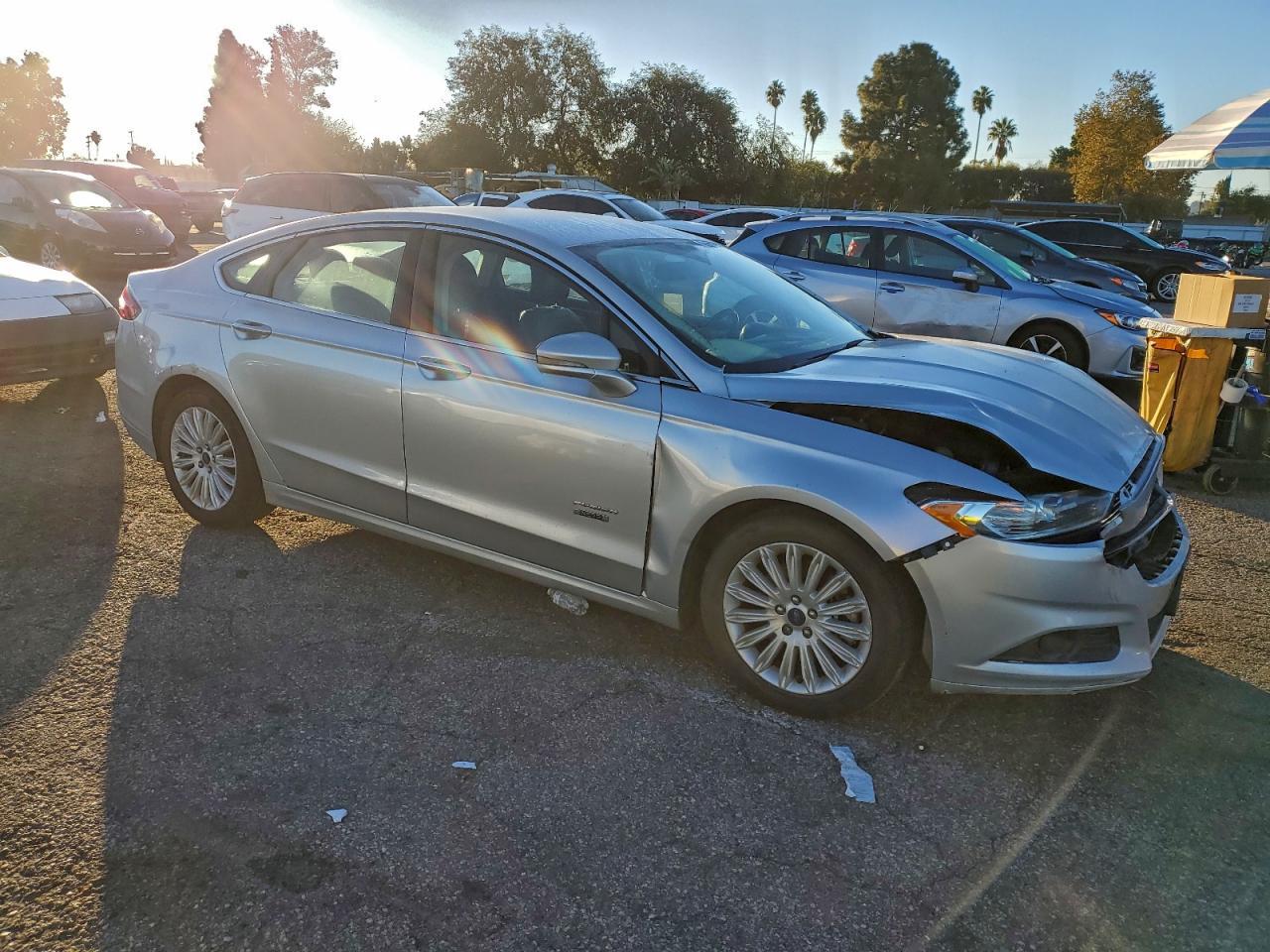 2016 Ford Fusion Se Phev - Фото 4