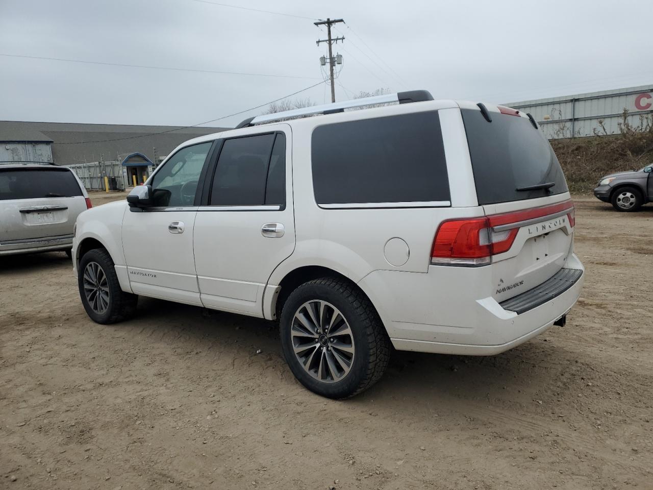 2016 Lincoln Navigator Select - Image 2