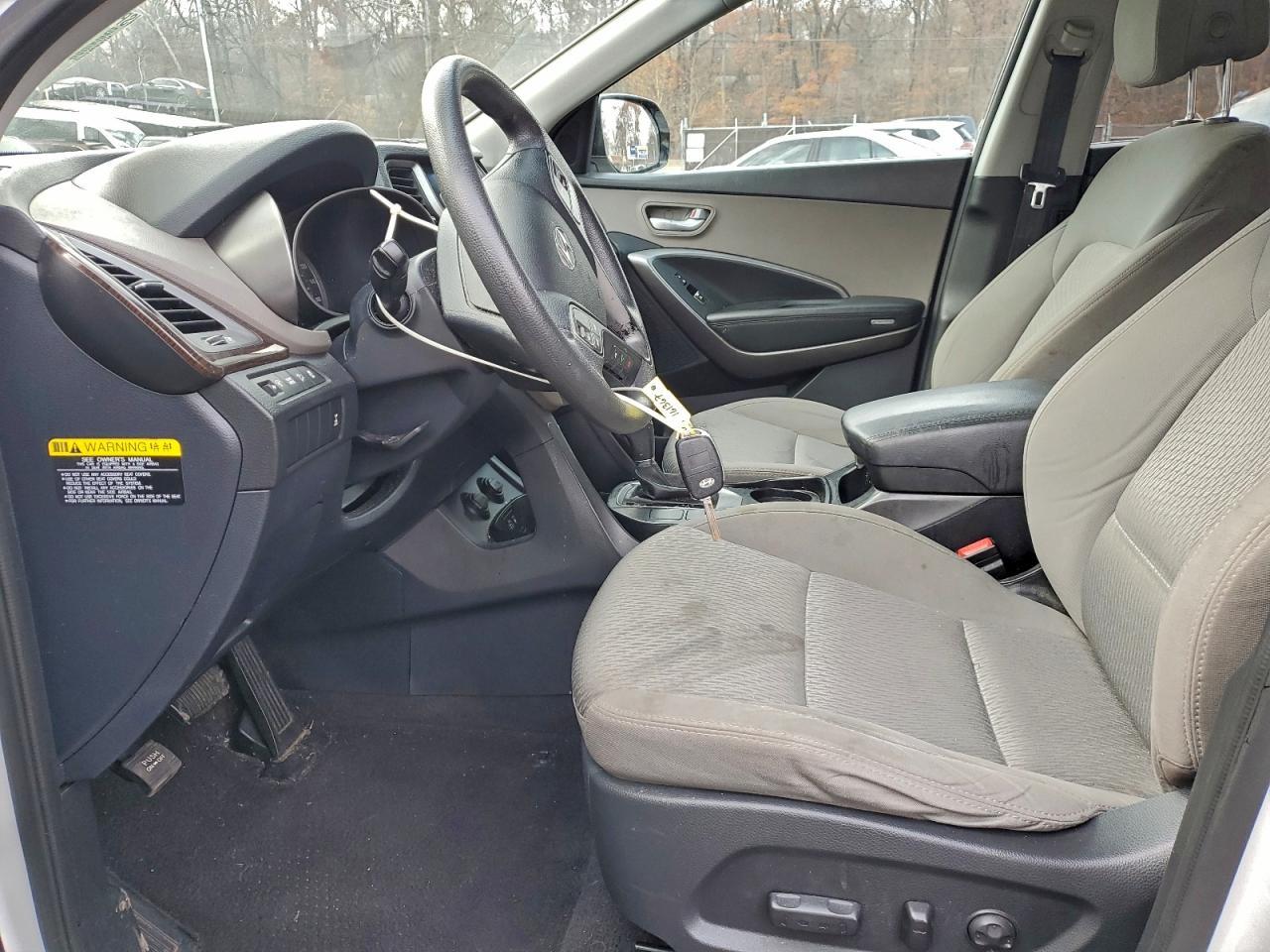 2017 Hyundai Santa Fe Se - Фото 7