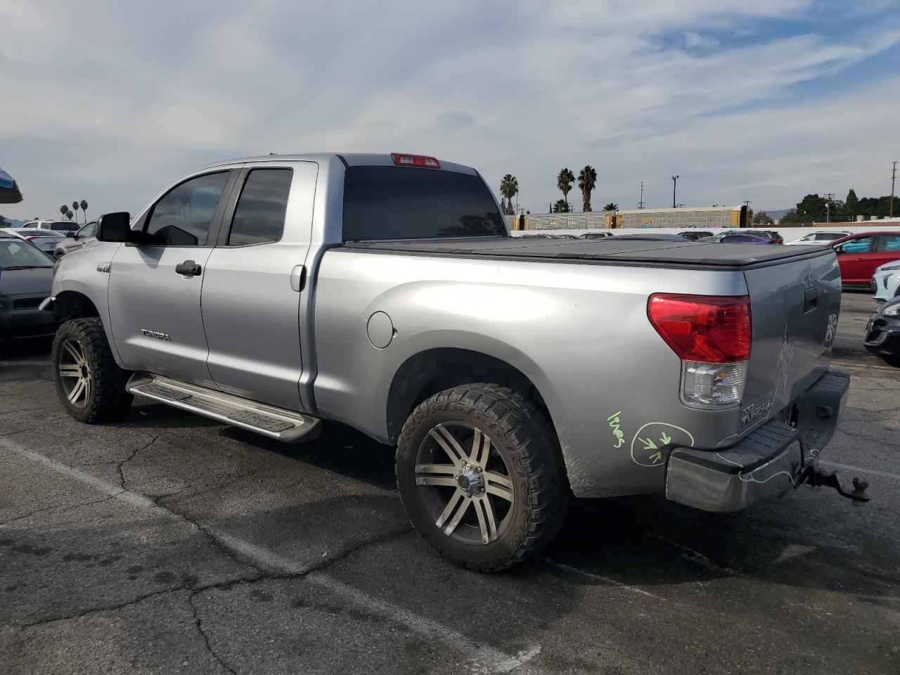 2010 Toyota Tundra Double Cab Sr5 - Фото 2