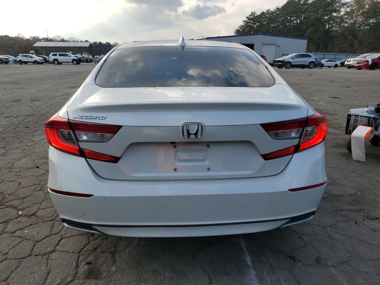 2018 Honda Accord Ex - Image 6
