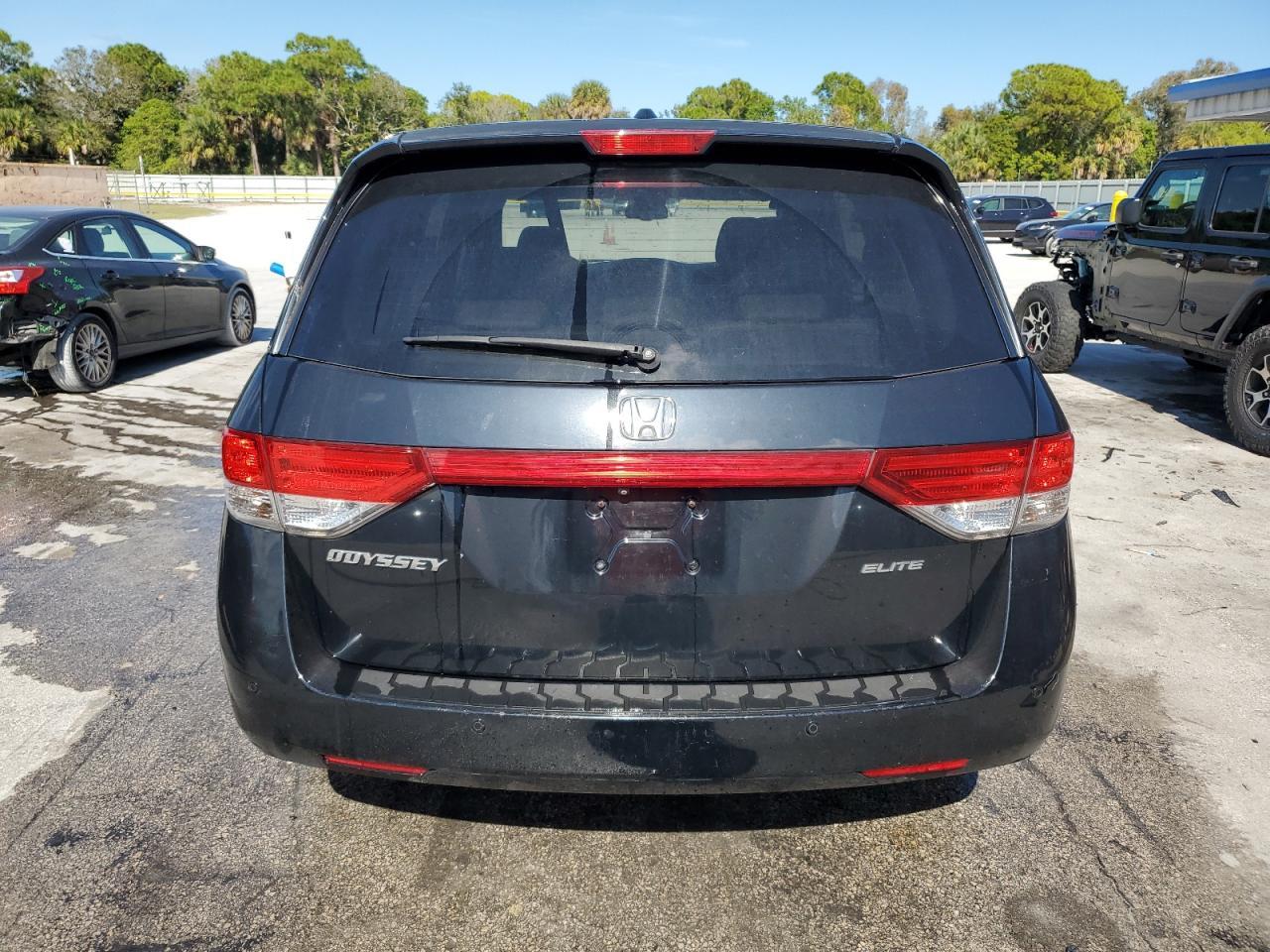 2016 Honda Odyssey Touring - Фото 6