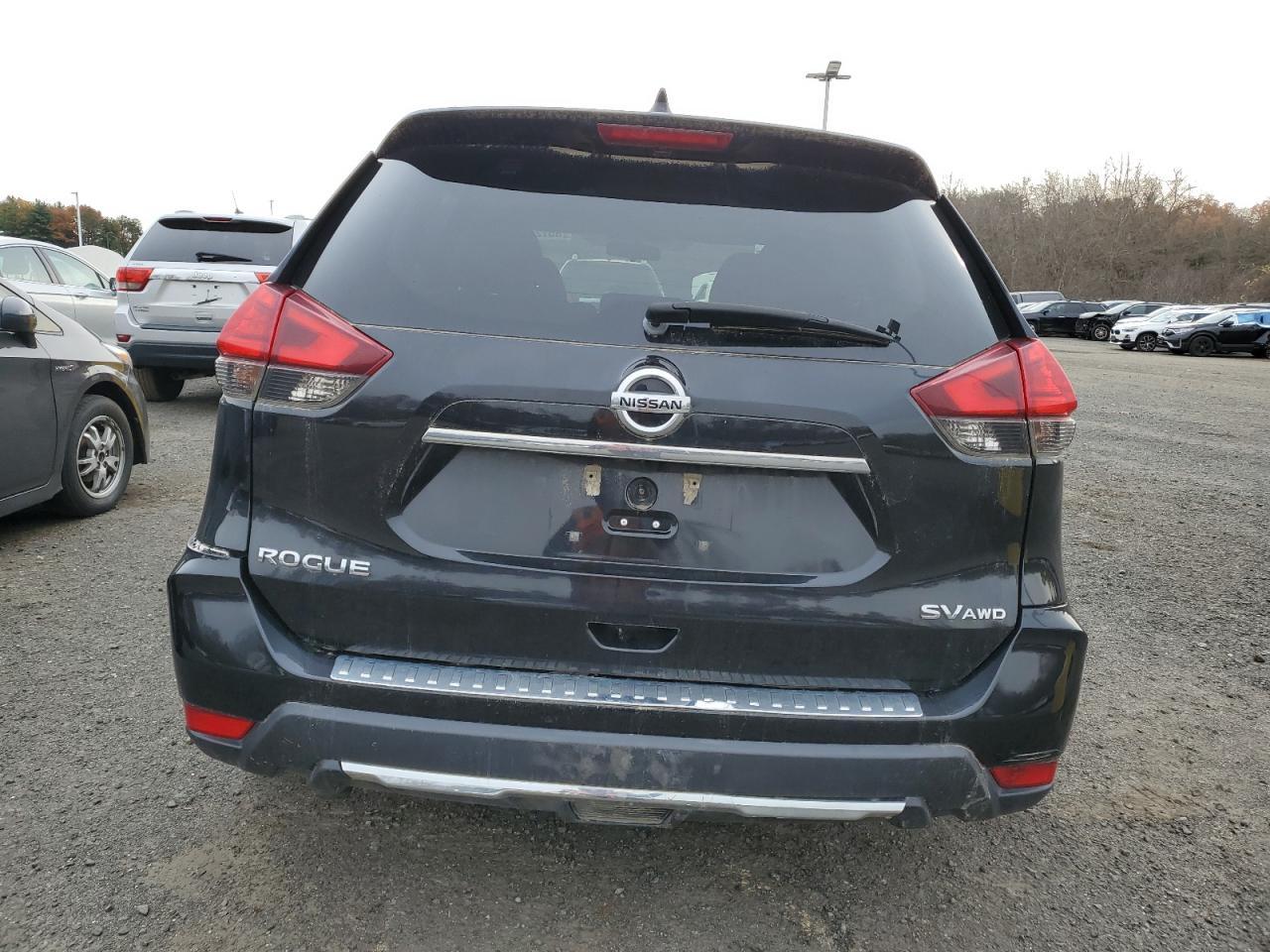 2017 Nissan Rogue Sv - Image 6