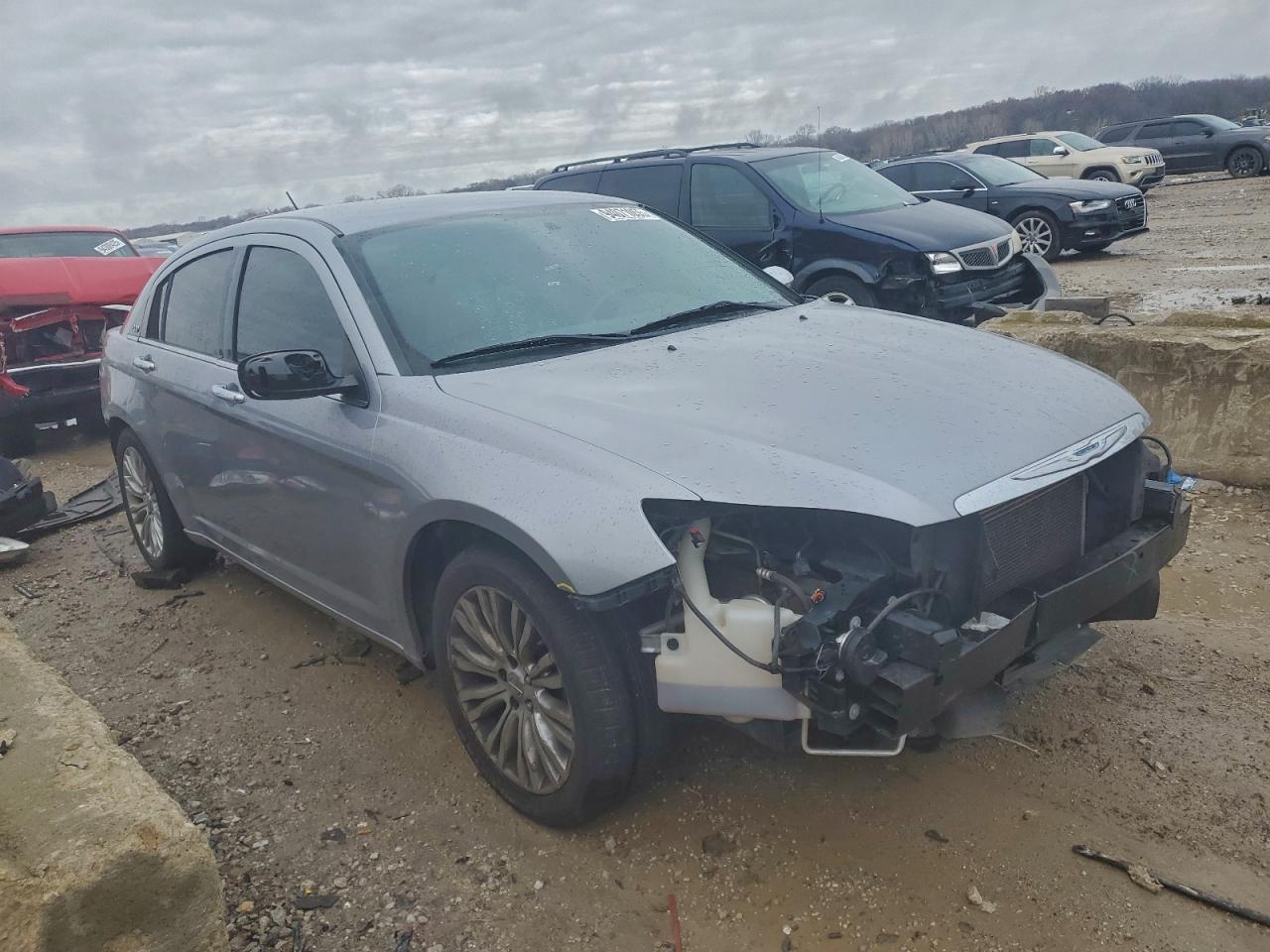 2013 Chrysler 200 Limited - Фото 4