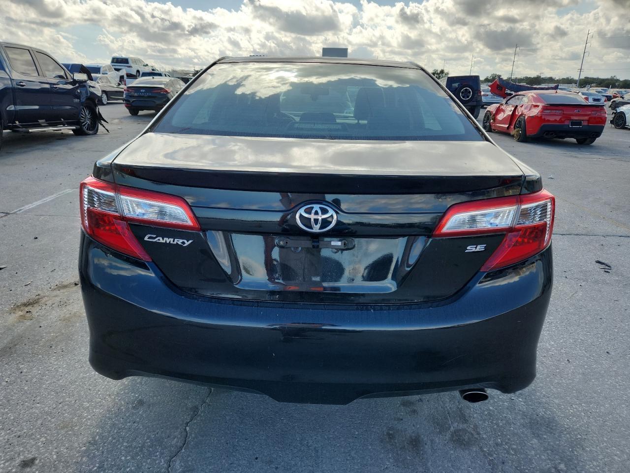 2012 Toyota Camry Base - Фото 6