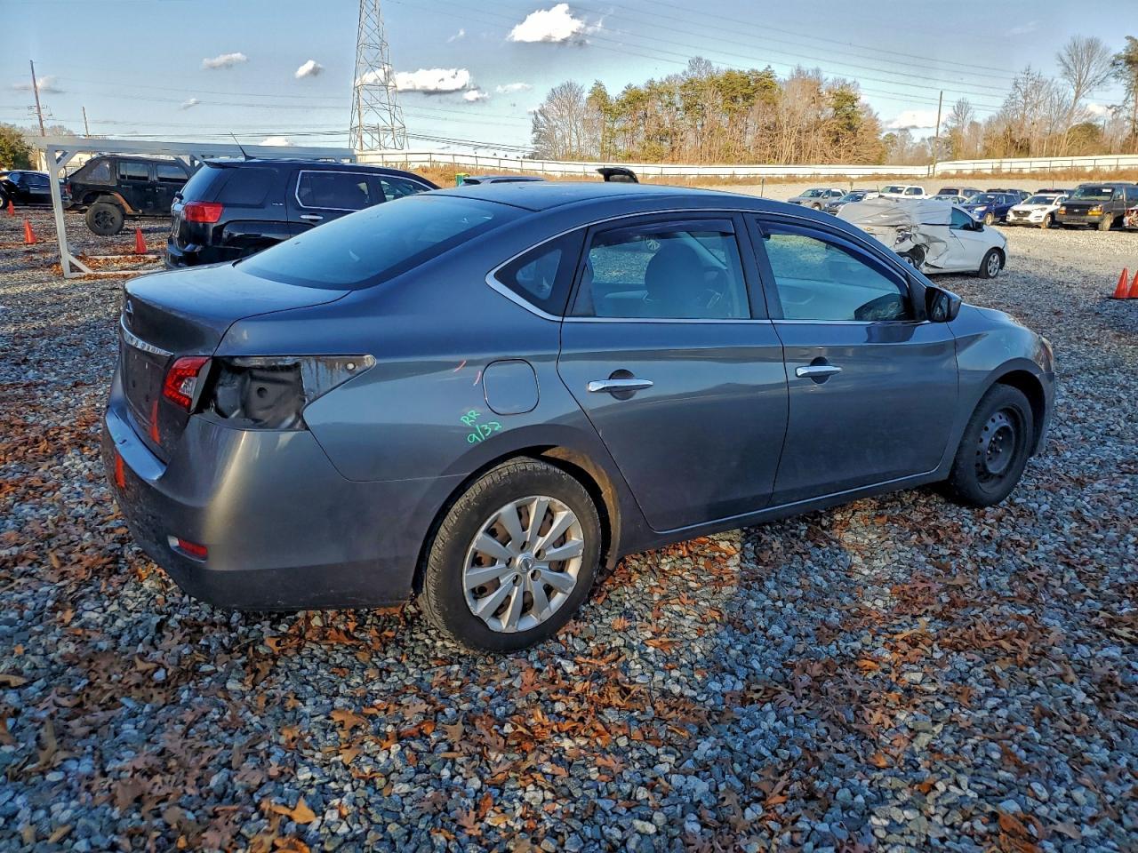 2015 Nissan Sentra S - Фото 3