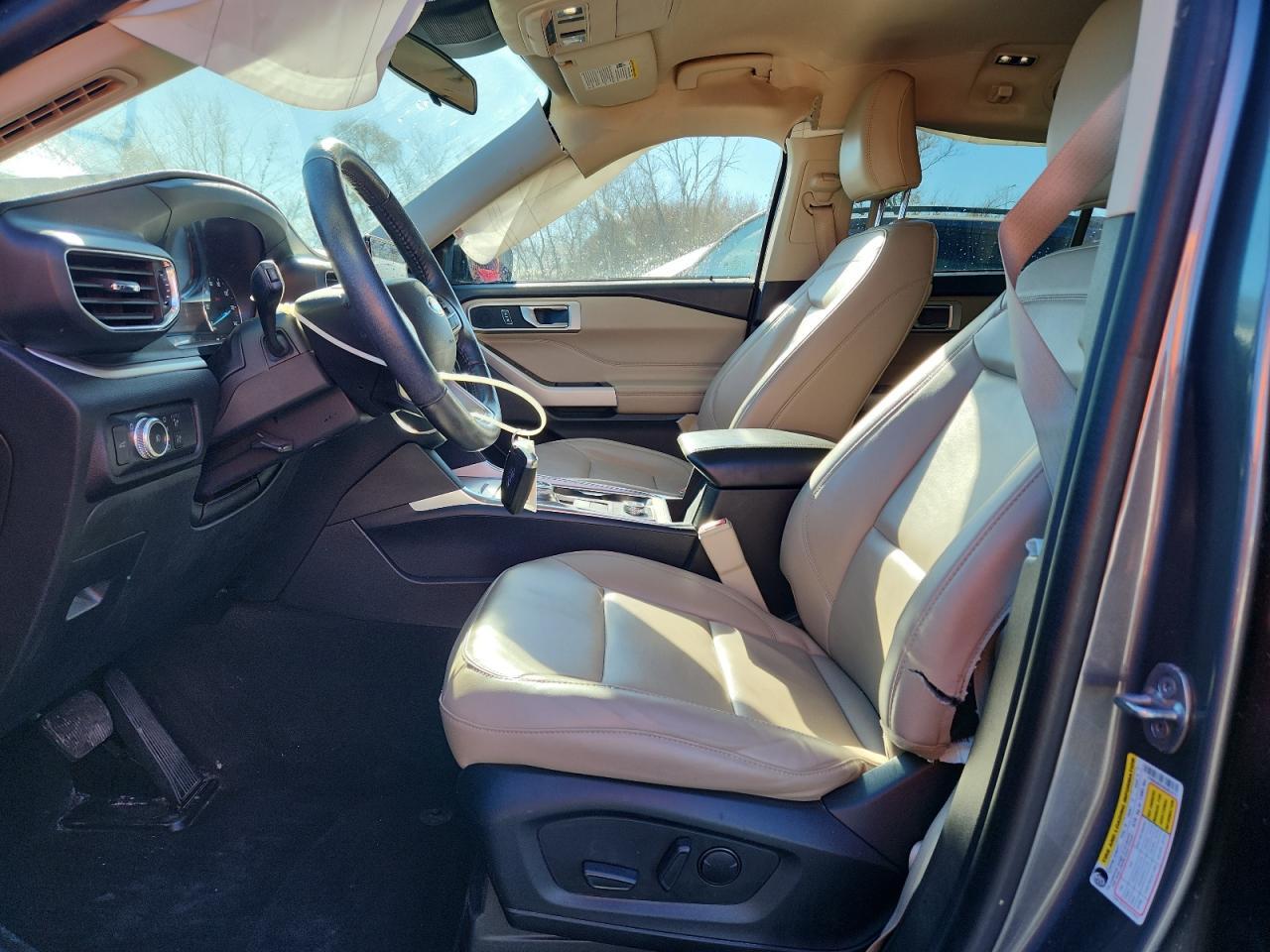 2022 Ford Explorer Xlt - Image 7