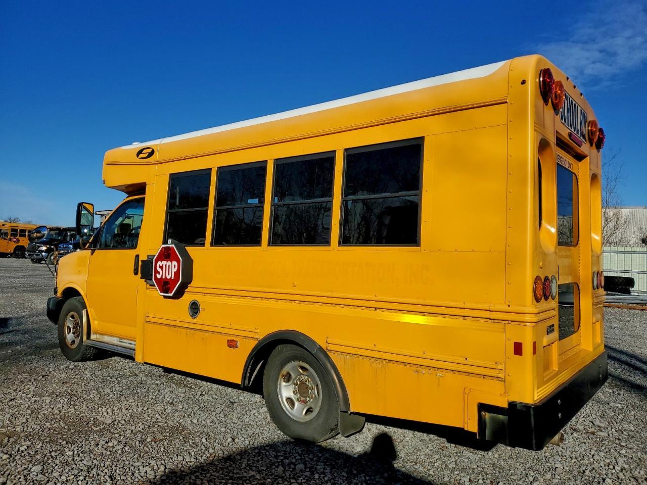 2016 Chevrolet Express School Bus - Фото 3