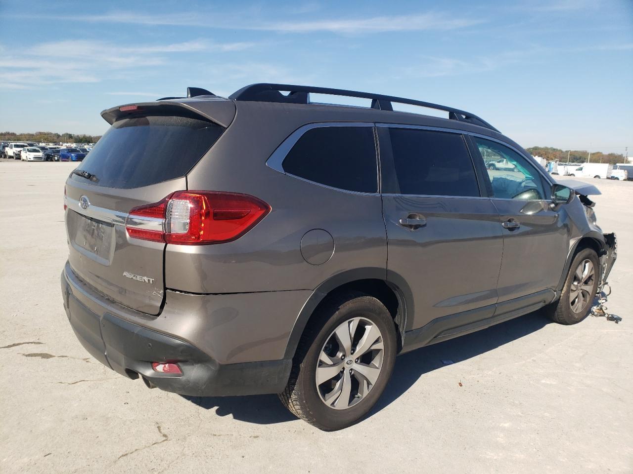 2022 Subaru Ascent Premium - Фото 3