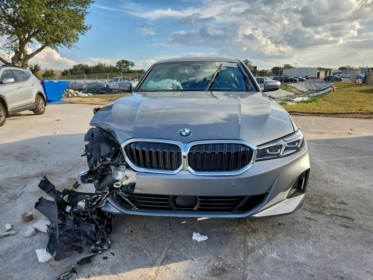 2023 BMW 330I - Фото 5