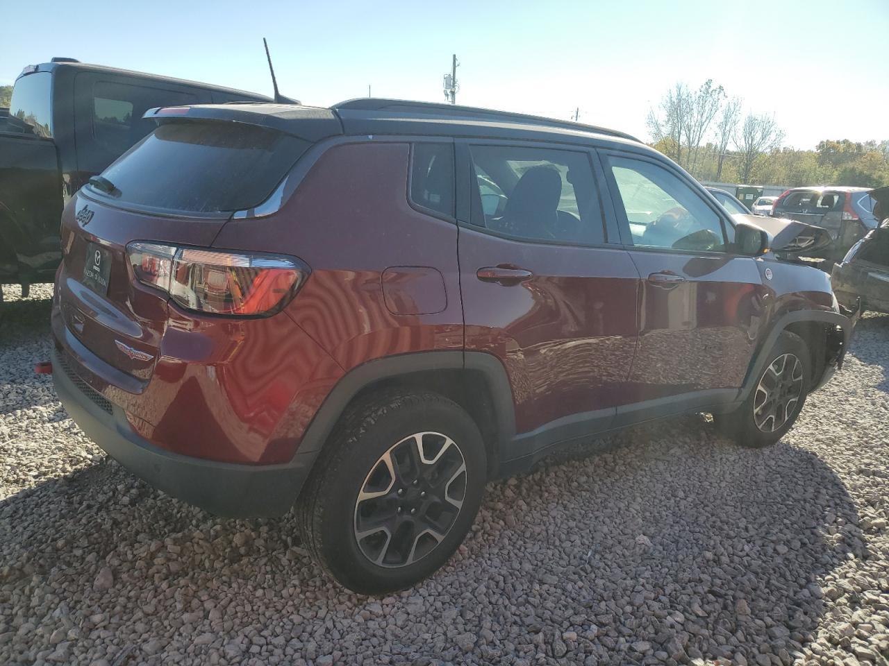 2021 Jeep Compass Trailhawk - Фото 3