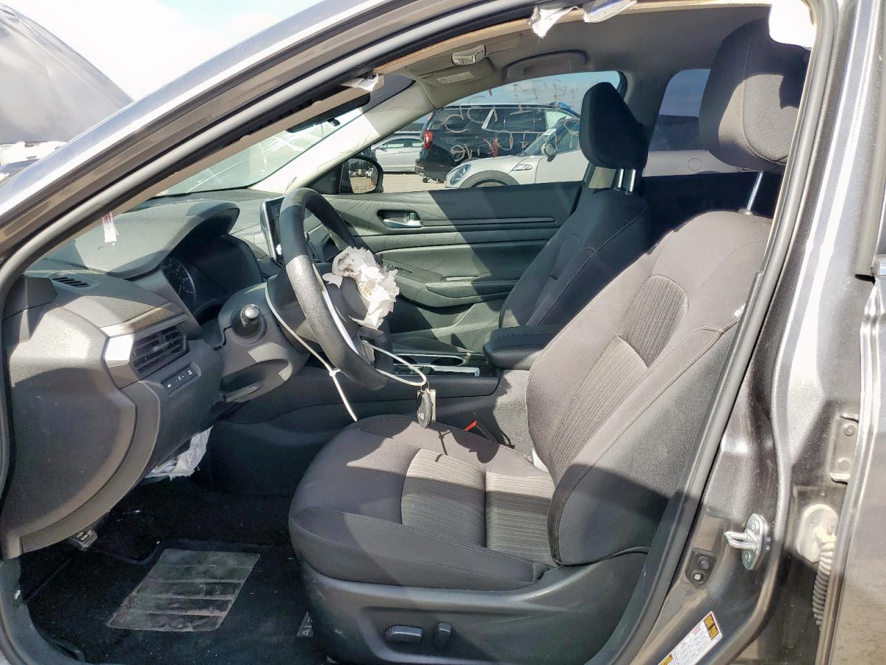 2024 Nissan Altima Sv - Image 7