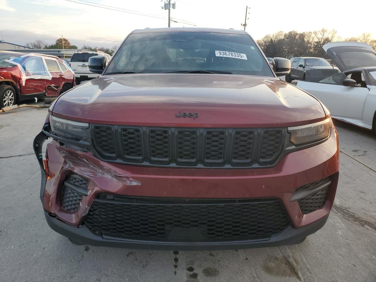 2023 Jeep Grand Cherokee Laredo - Фото 5