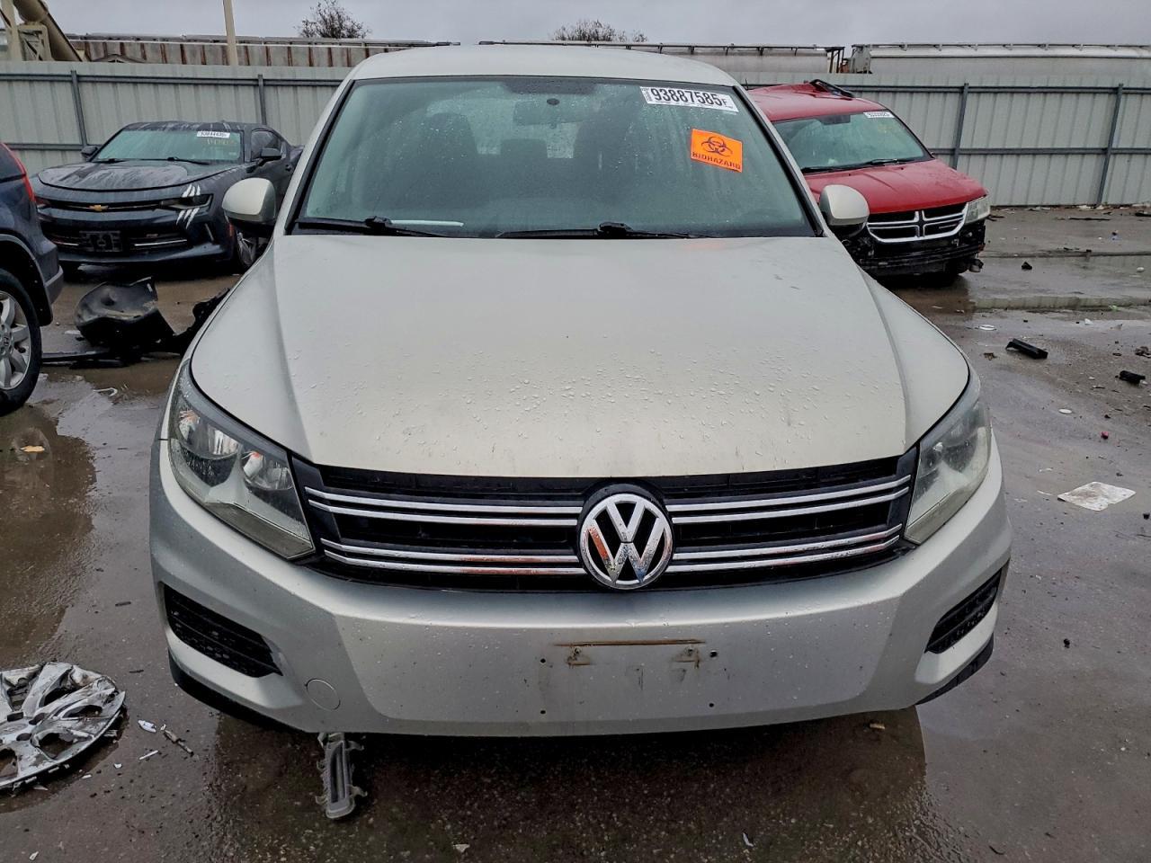 2014 Volkswagen Tiguan S - Image 5