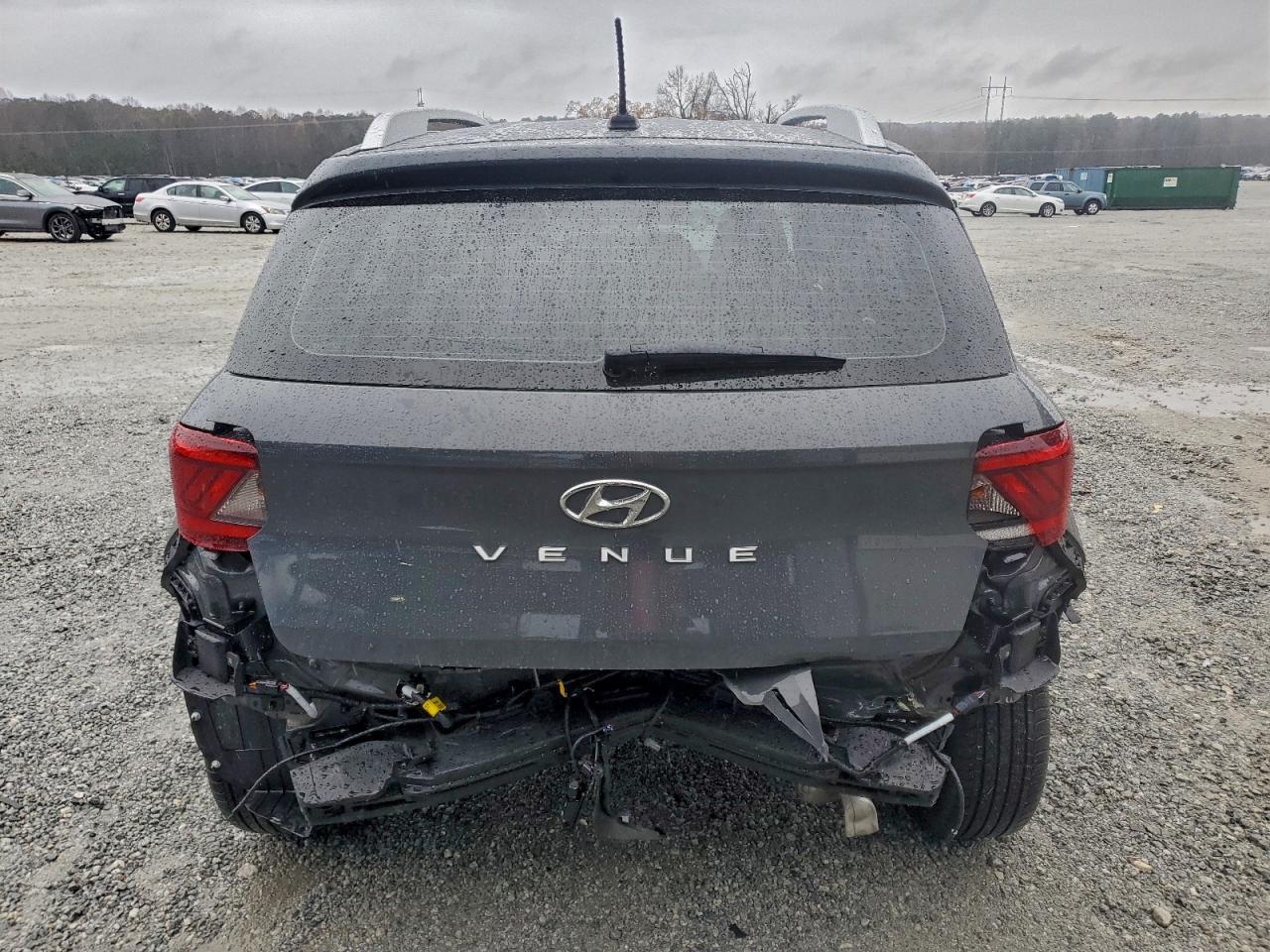 2025 Hyundai Venue Sel - Image 6