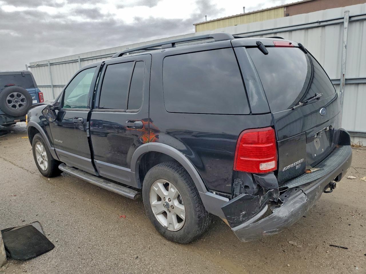 2004 Ford Explorer Xlt - Фото 2