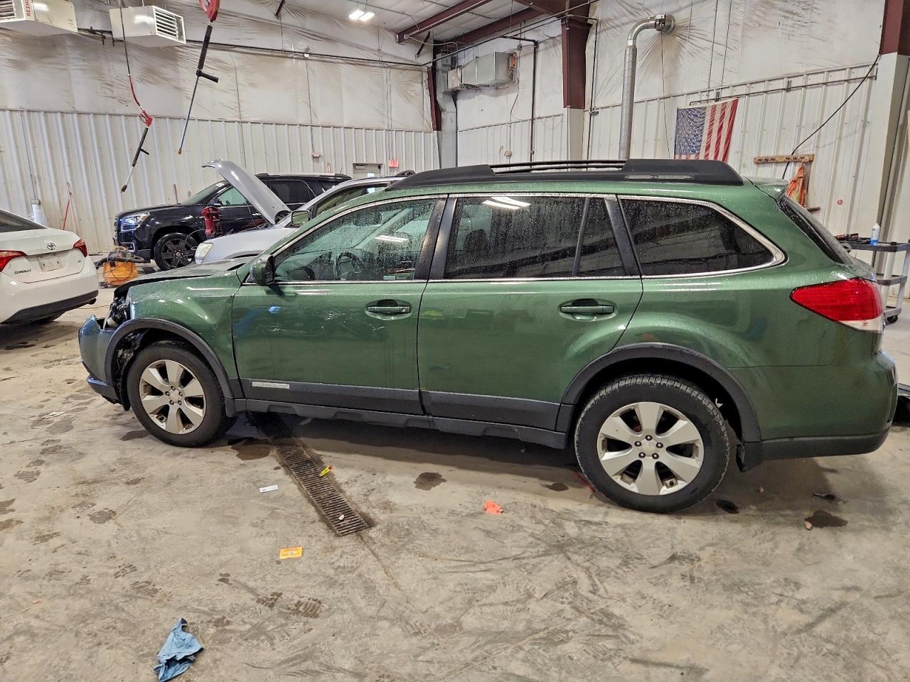 2011 Subaru Outback 2.5I Limited - Фото 2