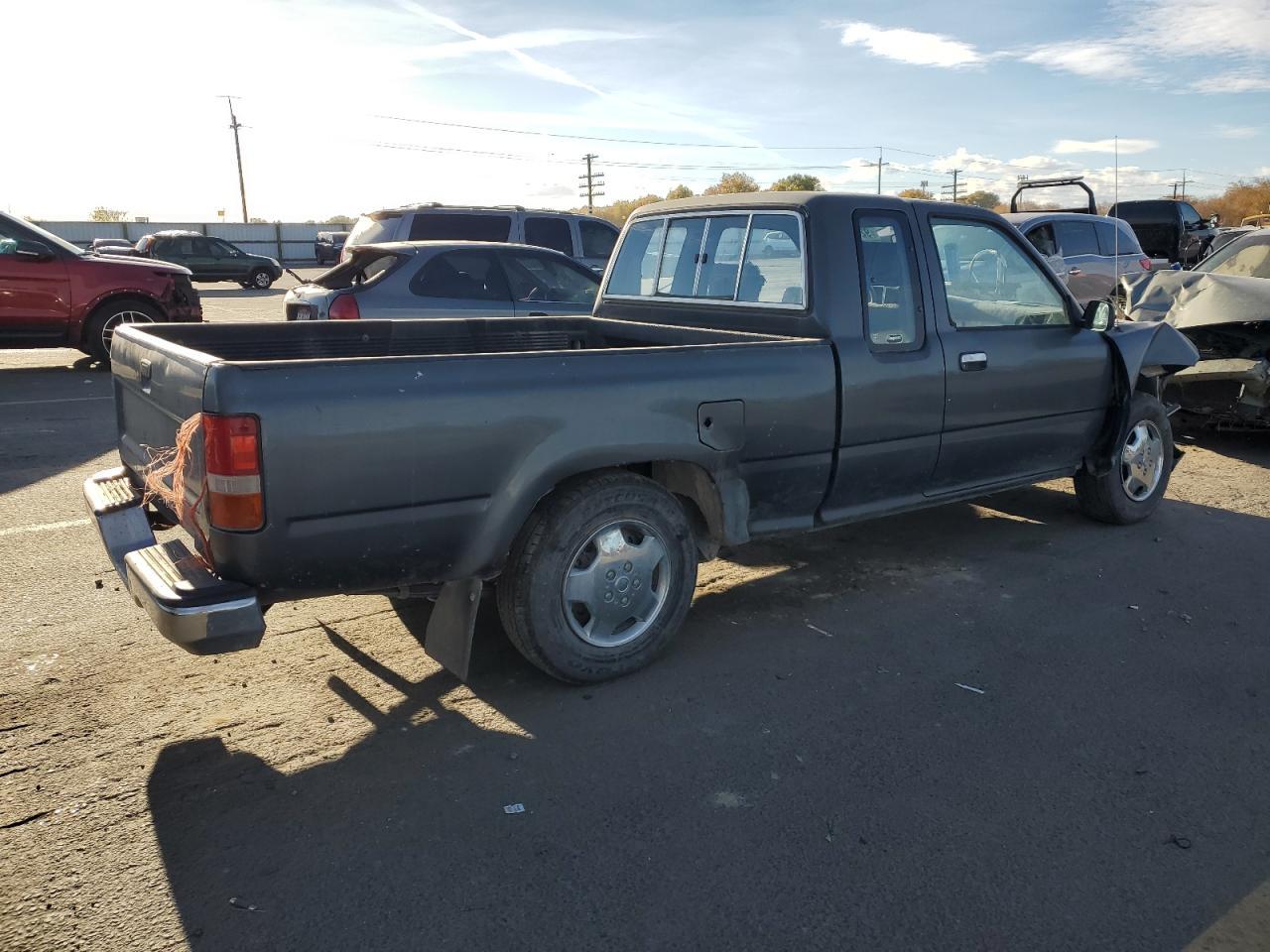 1992 Toyota Pickup 1/2 Ton Extra Long Wheelbase Dlx - Image 3