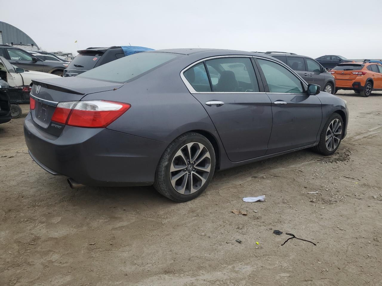 2015 Honda Accord Sport - Image 3