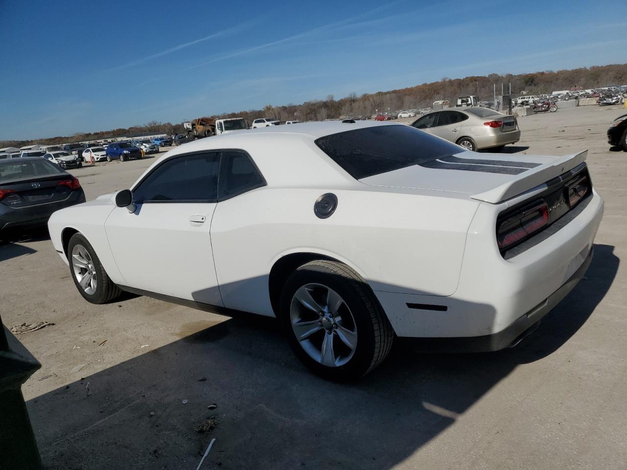 2018 Dodge Challenger Sxt - Фото 2