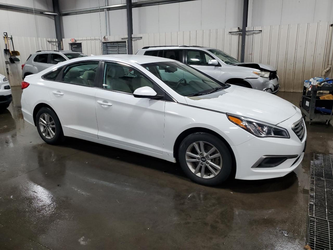 2016 Hyundai Sonata Se - Image 4