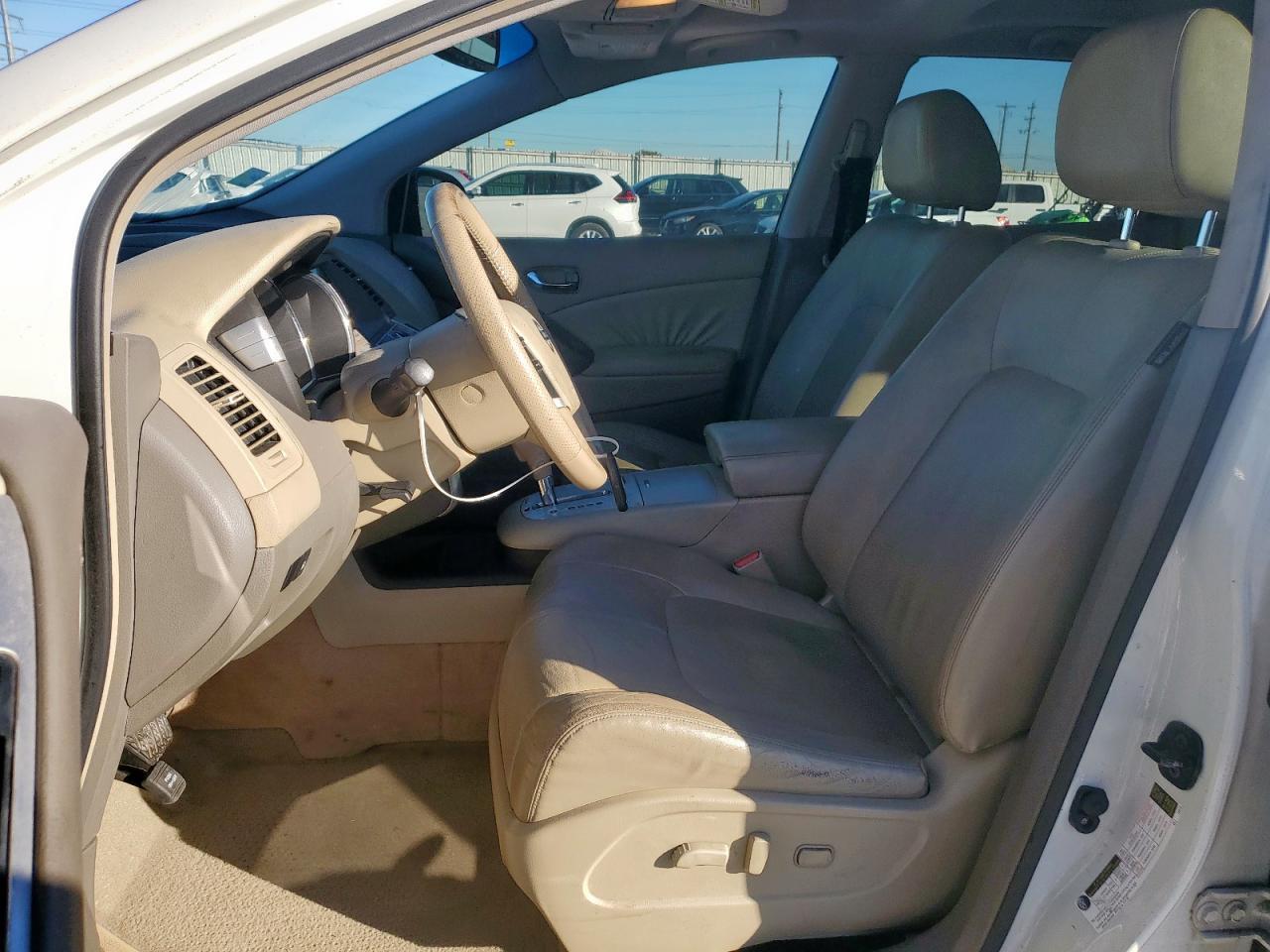 2010 Nissan Murano S - Фото 7