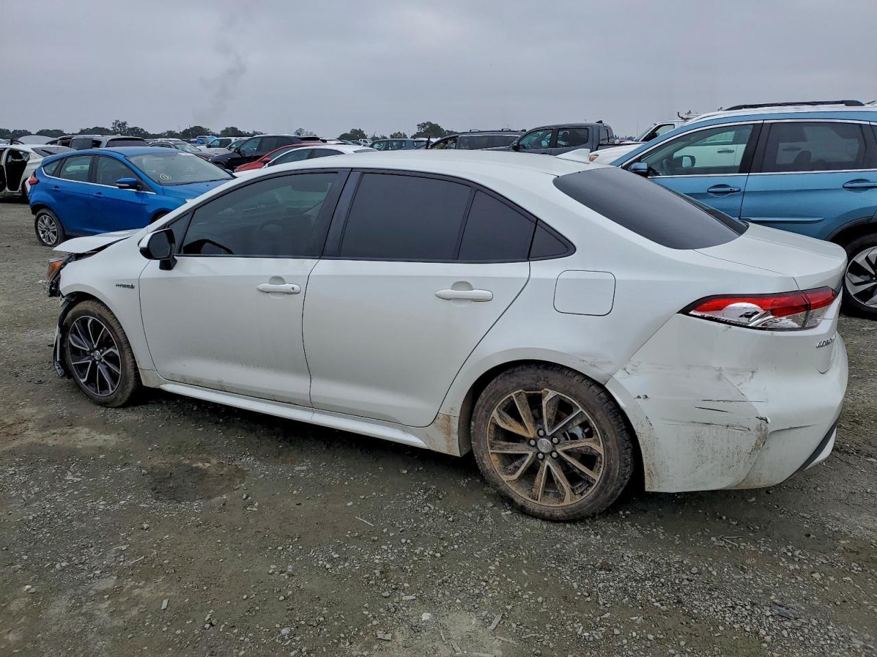 2021 Toyota Corolla Le - Фото 2