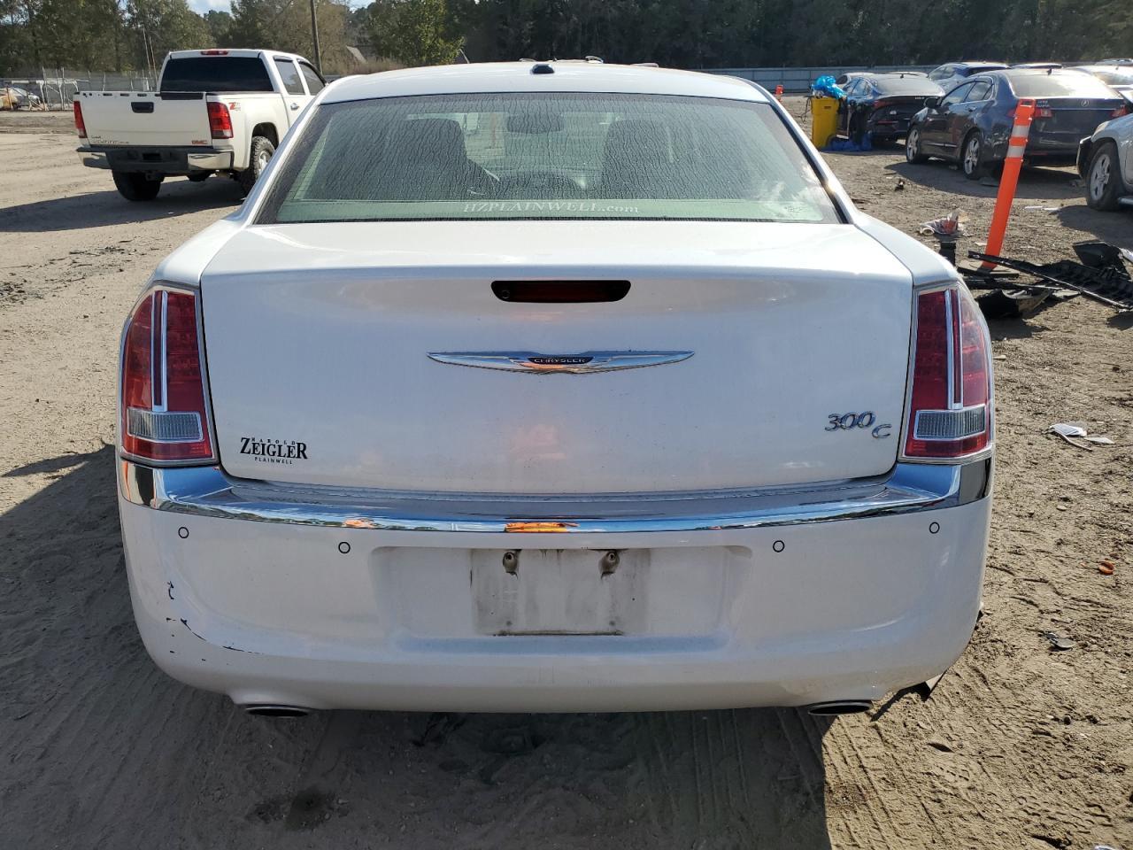 2011 Chrysler 300C - Image 6