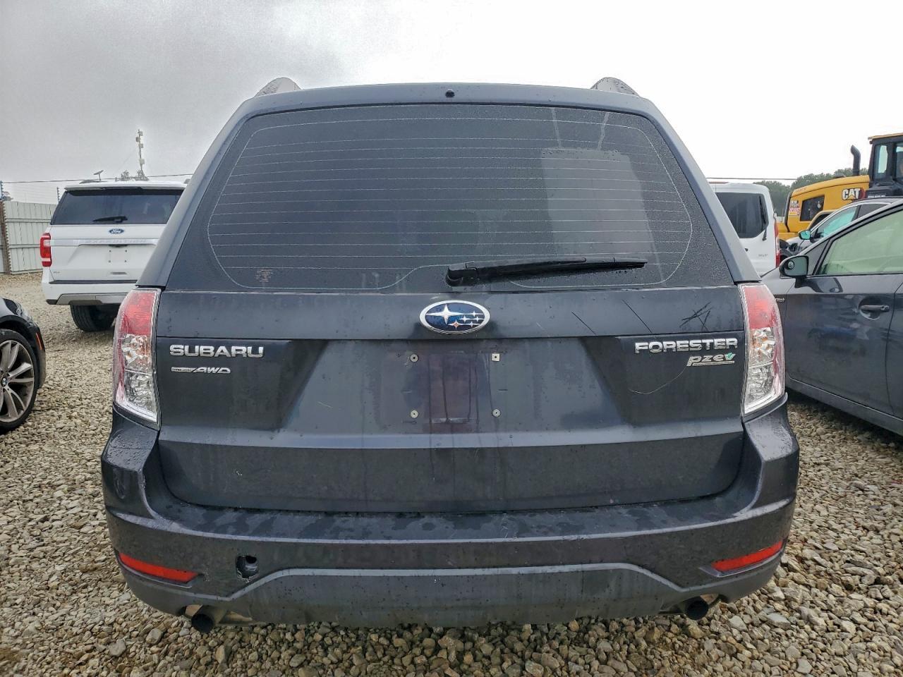 2011 Subaru Forester 2.5X - Фото 6