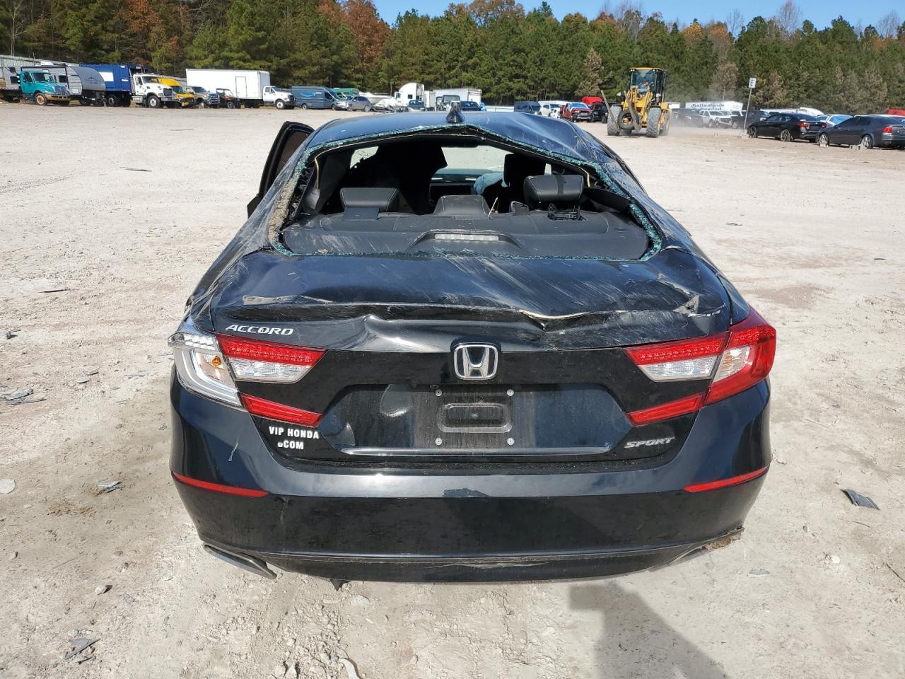 2022 Honda Accord Sport - Image 6